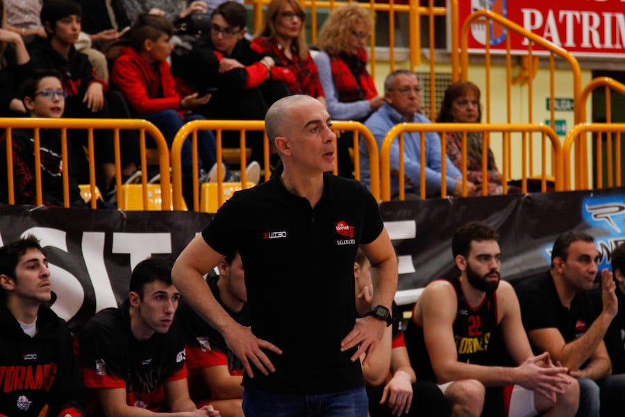 Fotos: CB Tormes-Basket Navarra