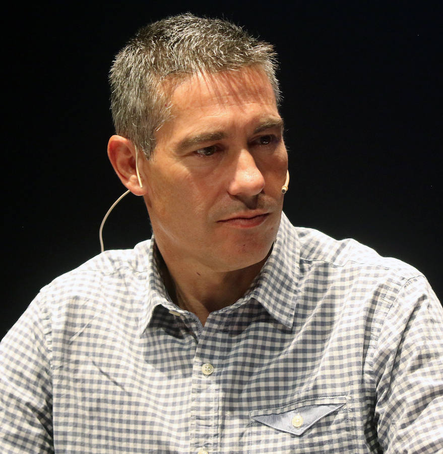 Fotos: Acto contra la violencia de género en el Teatro Juan Bravo