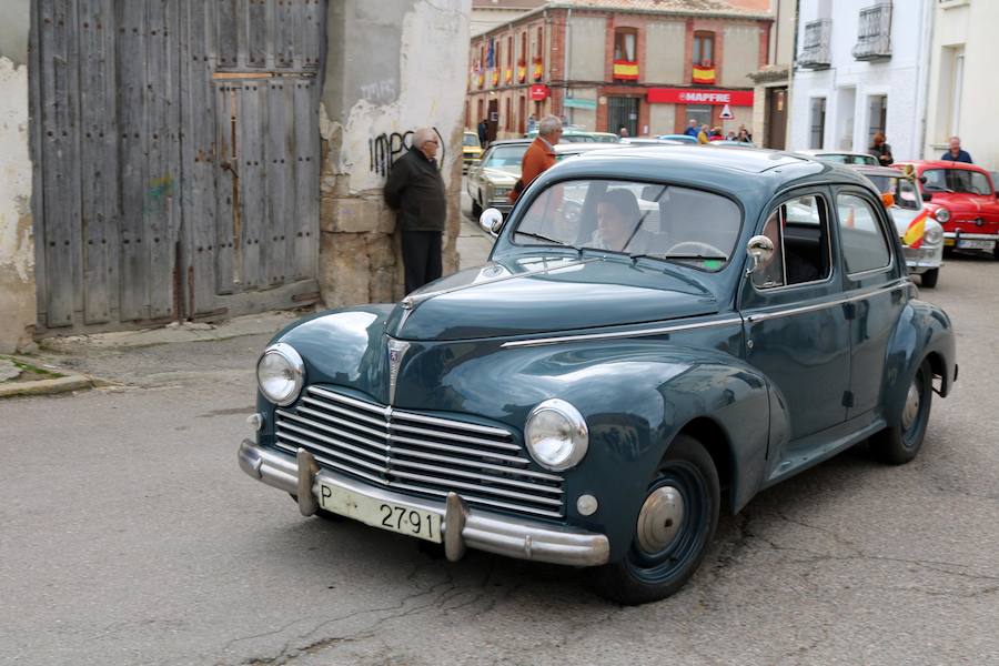 Fotos: Concentración de coches clásicos en Baltanás