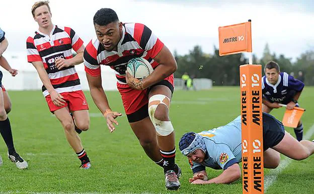 Walter Fifita, en un encuentro de la Mitre 10 Cup con Counties Manukau Steelers.