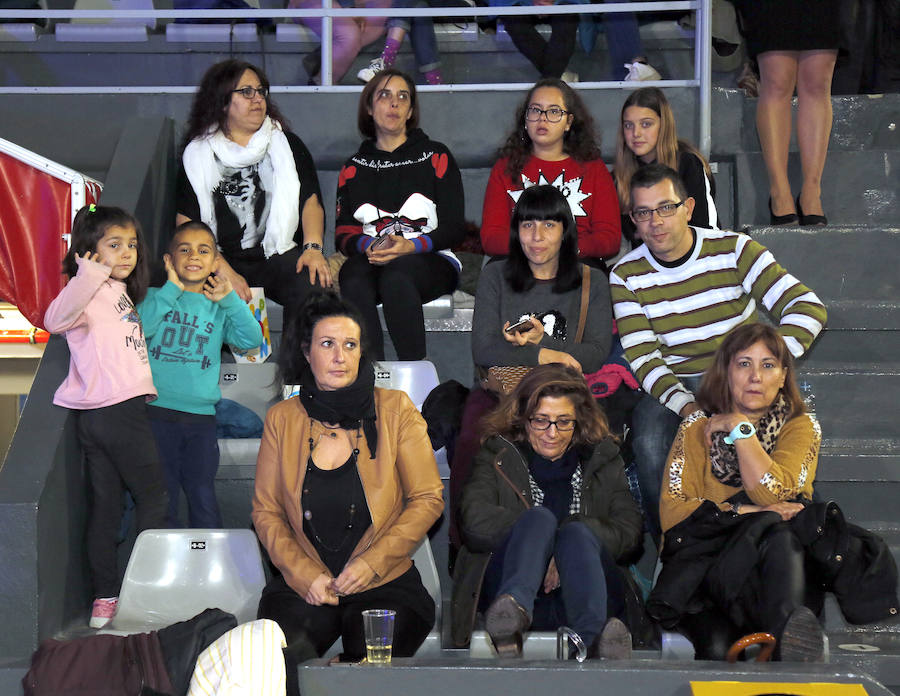 Fotos: Merche canta en Palencia contra la violencia de género