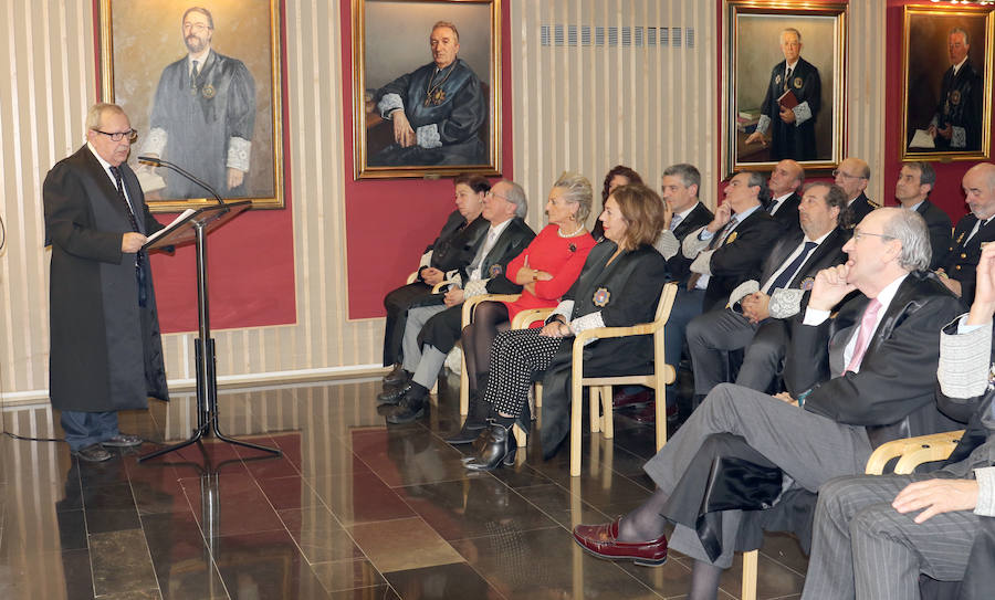 Ha recibido la Orden de San Raimundo