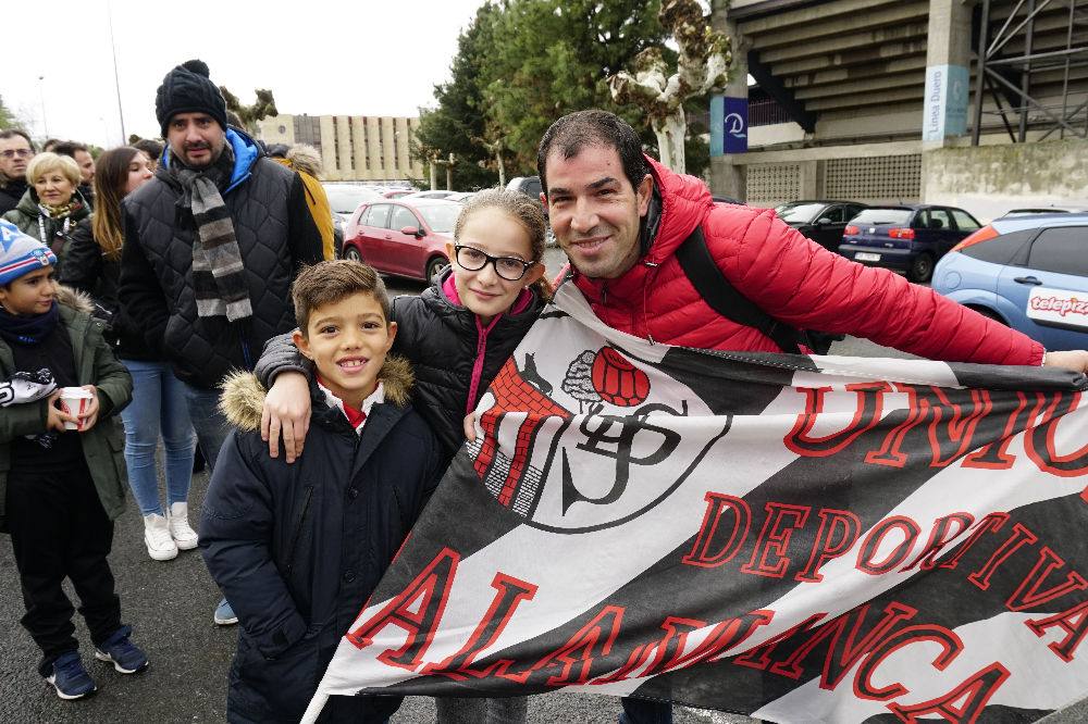 Fotos: Derbi: Unionistas y Salamanca CF se miden en Las Pistas ante casi 4.000 aficionados (2/4)