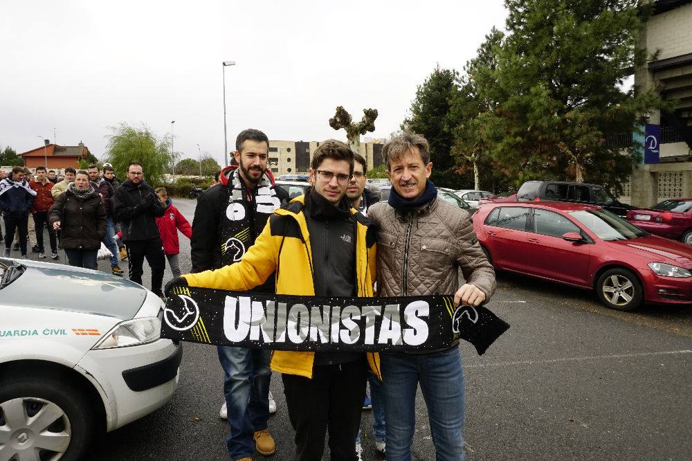 Fotos: Derbi: Unionistas y Salamanca CF se miden en Las Pistas ante casi 4.000 aficionados (4/4)