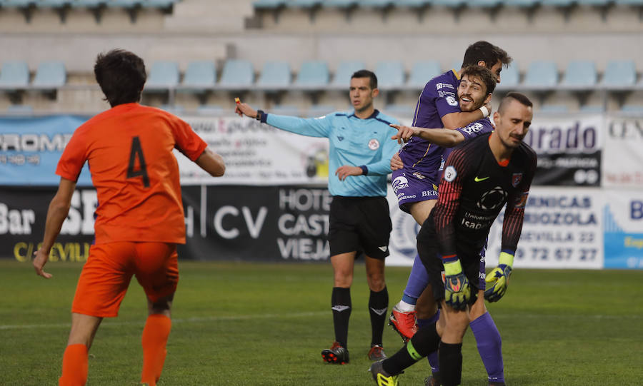 Fotos: Palencia Cristo Atlético 1 - 3 Burgos Promesas 2000