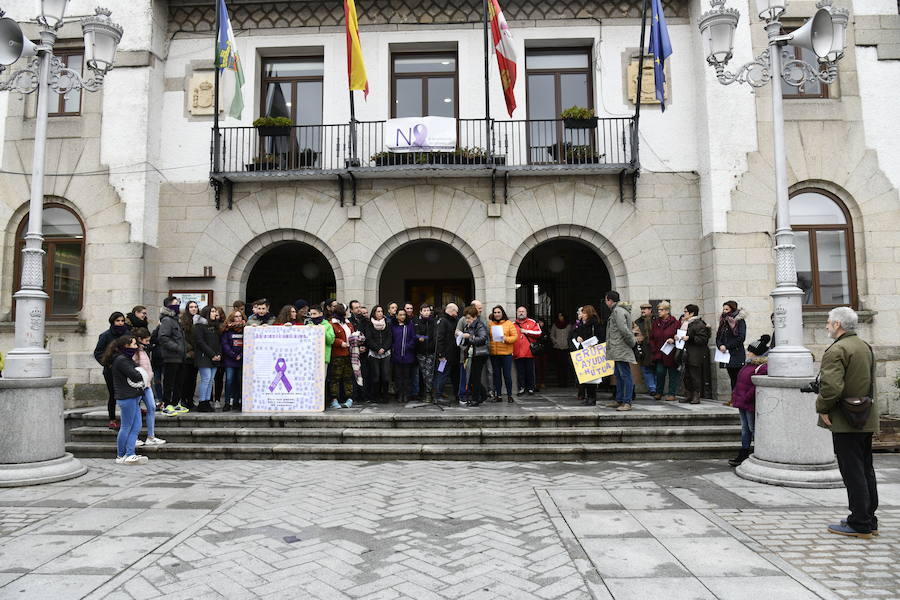 Fotos: Actos contra la violencia de género en El Espinar