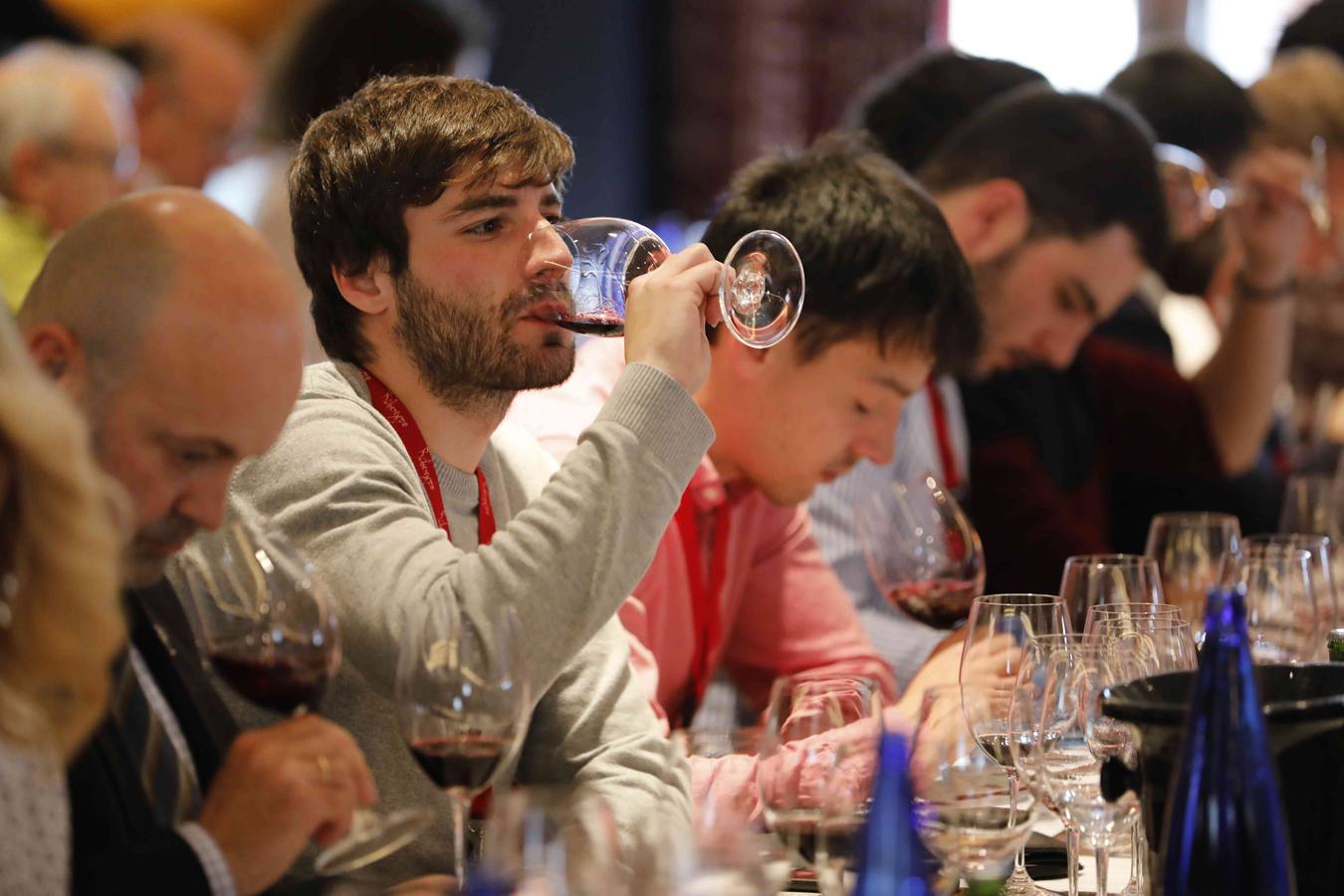300 profesionales del sector del vino van a tener la oportunidad de probar en exclusividad 43 vinos de la Ribera del Duero que en breve saldrán al mercado