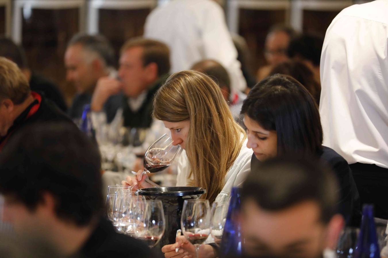 300 profesionales del sector del vino van a tener la oportunidad de probar en exclusividad 43 vinos de la Ribera del Duero que en breve saldrán al mercado