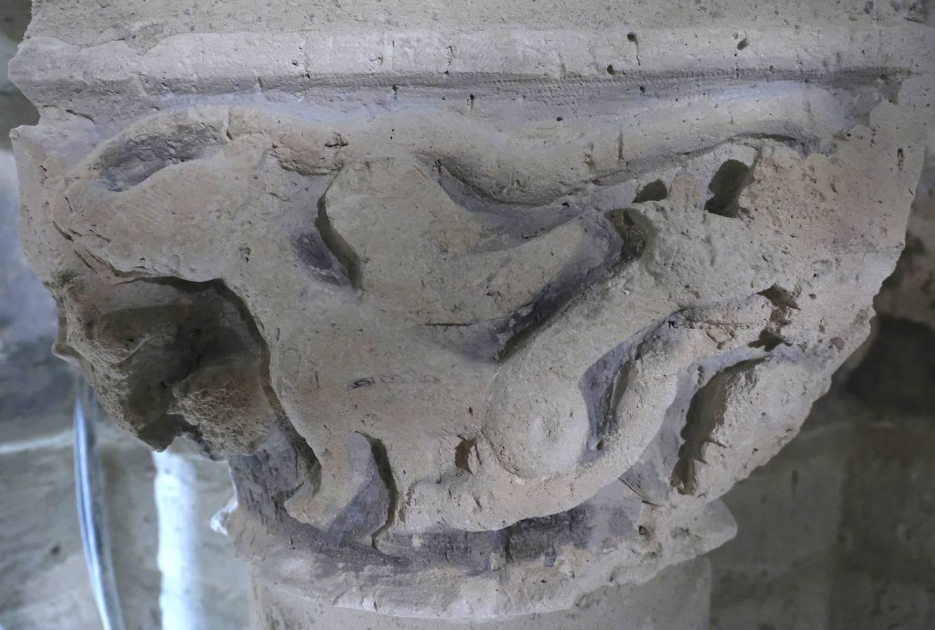 Fotos: Limpieza de la iglesia Santa María de la Antigua de Valladolid