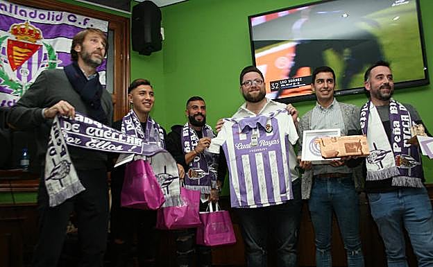 Un momento de la inauguración de la peña en Cuéllar.