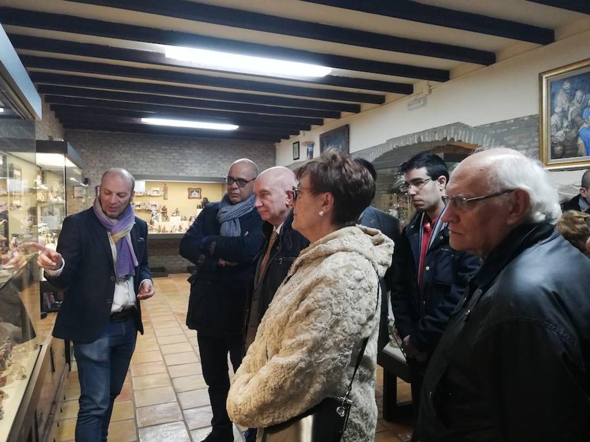 El museo del monasterio carrionés de Santa Clara acoge 1.763 nacimientos en una gigantesca y variopinta muestra de belenes.