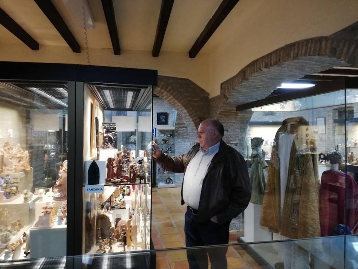 El museo del monasterio carrionés de Santa Clara acoge 1.763 nacimientos en una gigantesca y variopinta muestra de belenes.