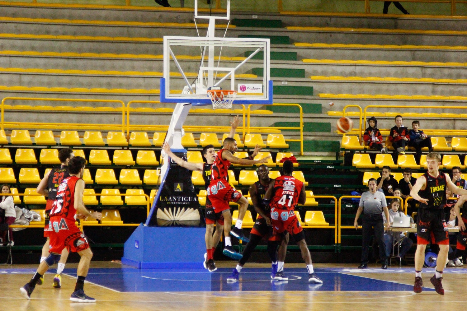 Fotos: Todas las fotos del CB Tormes - Cantabria Estela