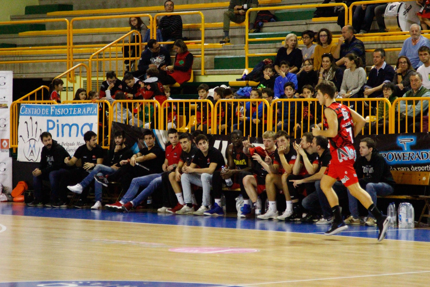 Fotos: Todas las fotos del CB Tormes - Cantabria Estela