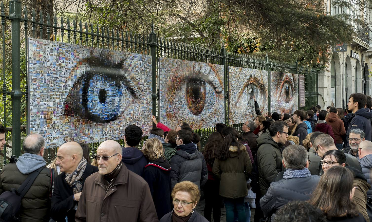 Cuatro paneles, con 1.750 fotografías cada uno, en los que dos mil personas, la mayoría de Valladolid, han aportado una imagen de lo que para ellos es un sueño