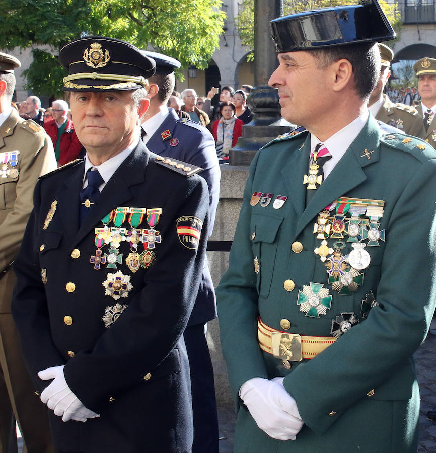 Fotos: Jura de Bandera en la Plaza Mayor de Segovia