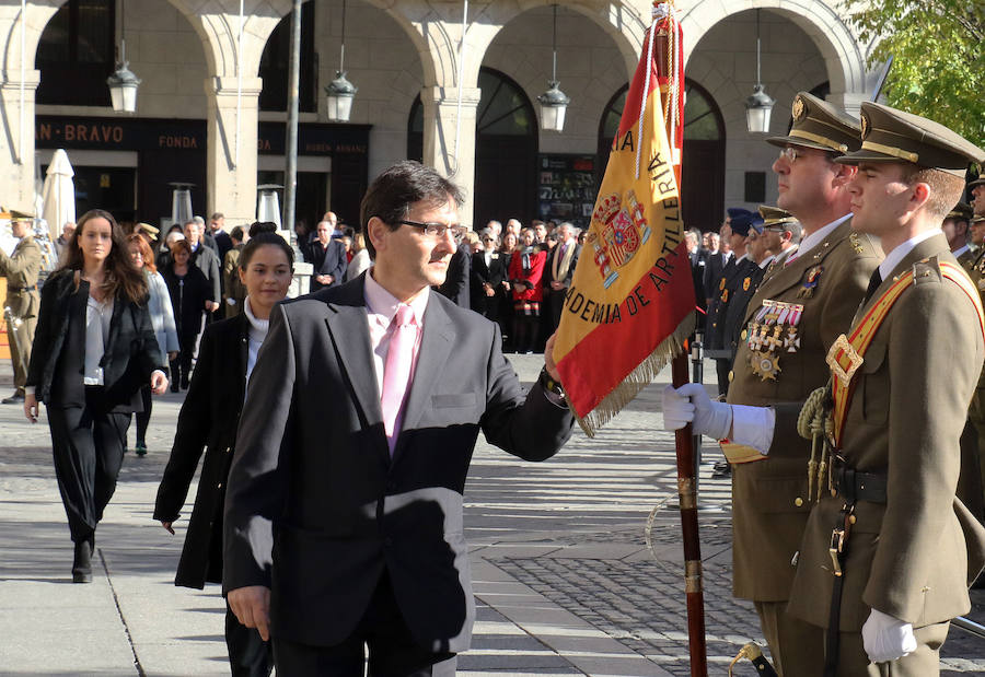 Fotos: Jura de Bandera en la Plaza Mayor de Segovia