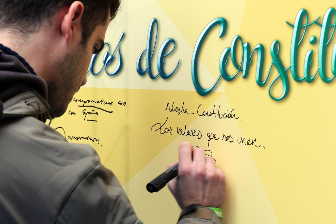 El presidente autonómico del PP y candidato a la Presidencia de la Junta, Alfonso Fernández Mañueco, aboga por un proyecto «de ilusión y futuro» para la ciudad