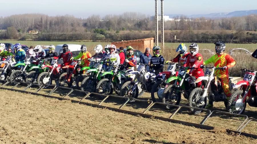 Fotos: Segunda prueba del Circuito Provincial del Motocros en Dueñas