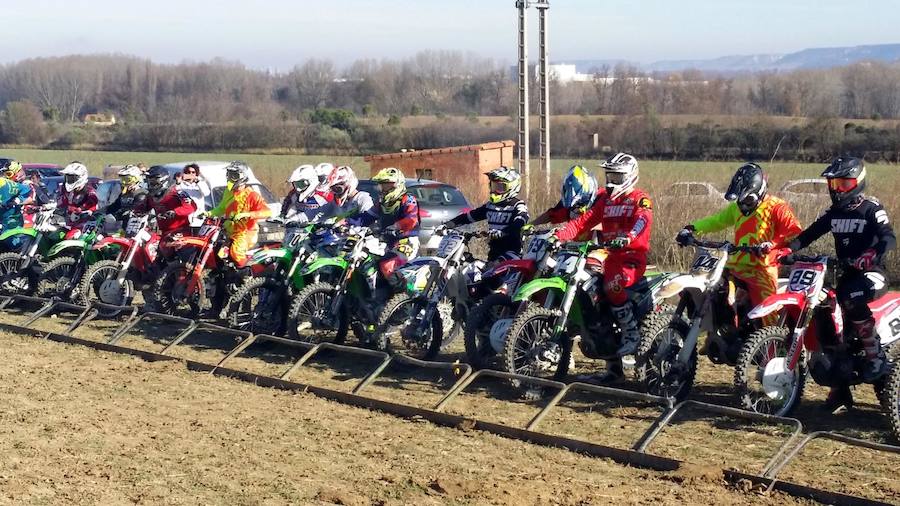 Fotos: Segunda prueba del Circuito Provincial del Motocros en Dueñas