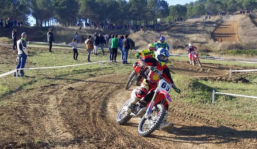 Fotos: Segunda prueba del Circuito Provincial del Motocros en Dueñas