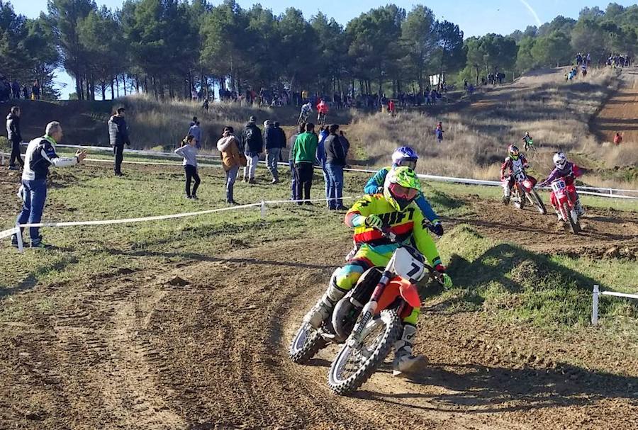 Fotos: Segunda prueba del Circuito Provincial del Motocros en Dueñas