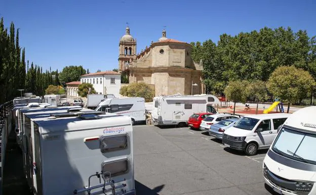 Zona del Arrabal, donde suele estacionar autocaravas den Salamanca. 