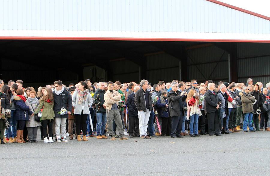 Fotos: Homenaje a José Antonio González en el aeródromo de Fuentemilanos