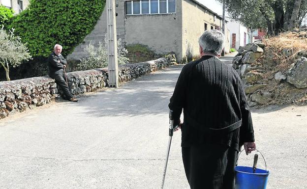 Dos ancianos en la provincia de Salamanca.