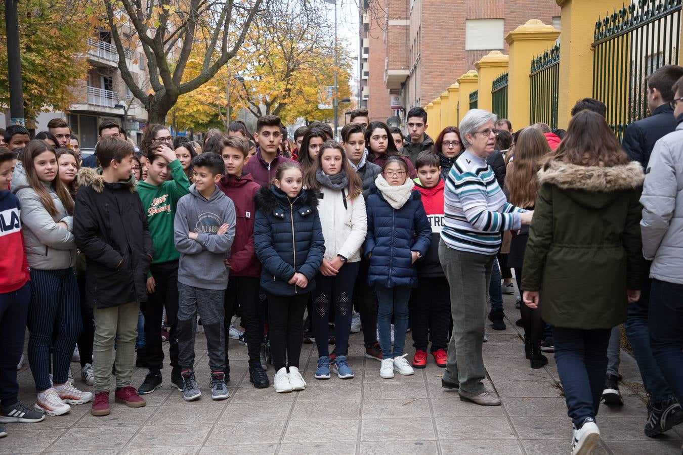 Concentración en el colegio Amor de Dios de Zamora.