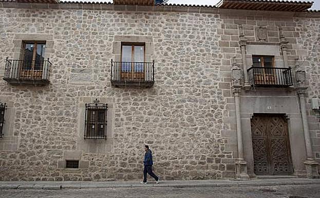 Fachada del Palacio de los Águila de Ávila. 