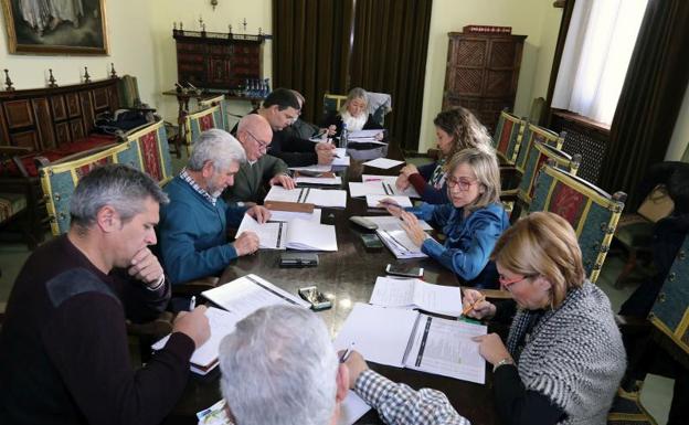 Un momento de la reunión de la Comisión de Servicios Sociales. 