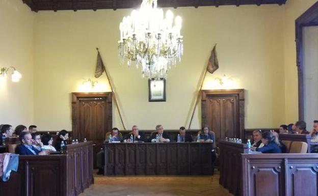 Pleno del Ayuntamiento de Ávila durante el debate de los presupuestos para 2019. 