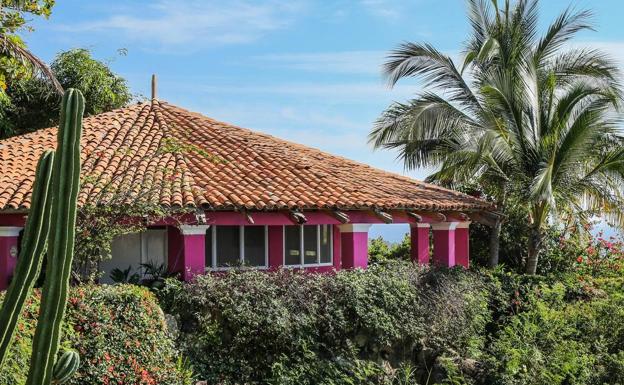 La casa que se construyó el famoso actor imitando las viviendas tradicionales africanas.