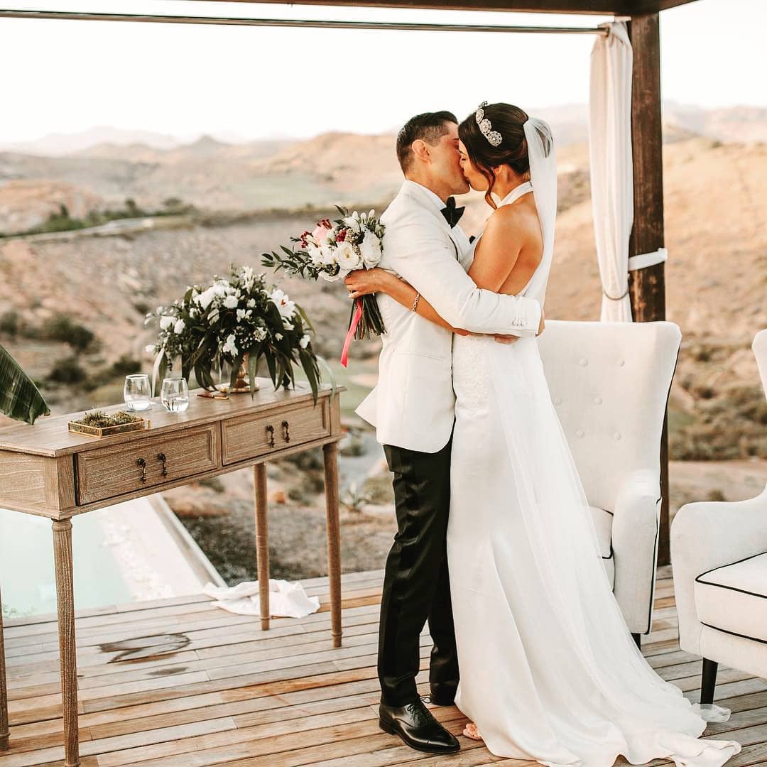 La exmiss Carla Barber y el cirujano plástico Camilo Esquivel contrajeron matrimonio en Gran Canaria, ciudad natal de la novia.