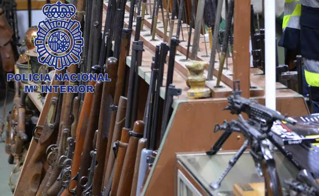 Armas incautadas en un almacén de Getxo, en enero de 2017
