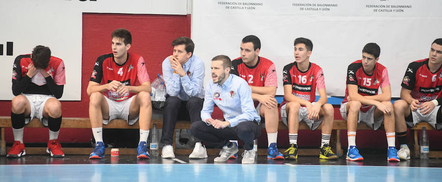 Fotos: Tercera jornada del Campeonato de Selecciones Autonómicas de balonmano que se celebra en Valladolid