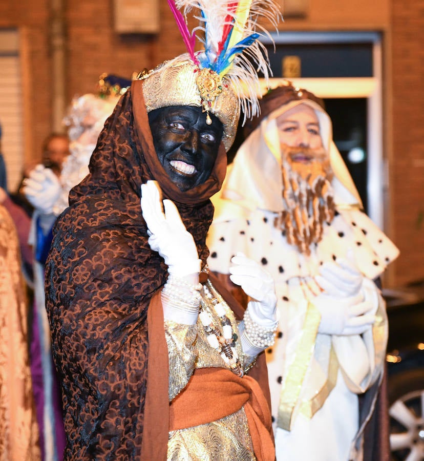 Fotos: Cabalgata sin camellos en el barrio de Pajarillos en Valladolid