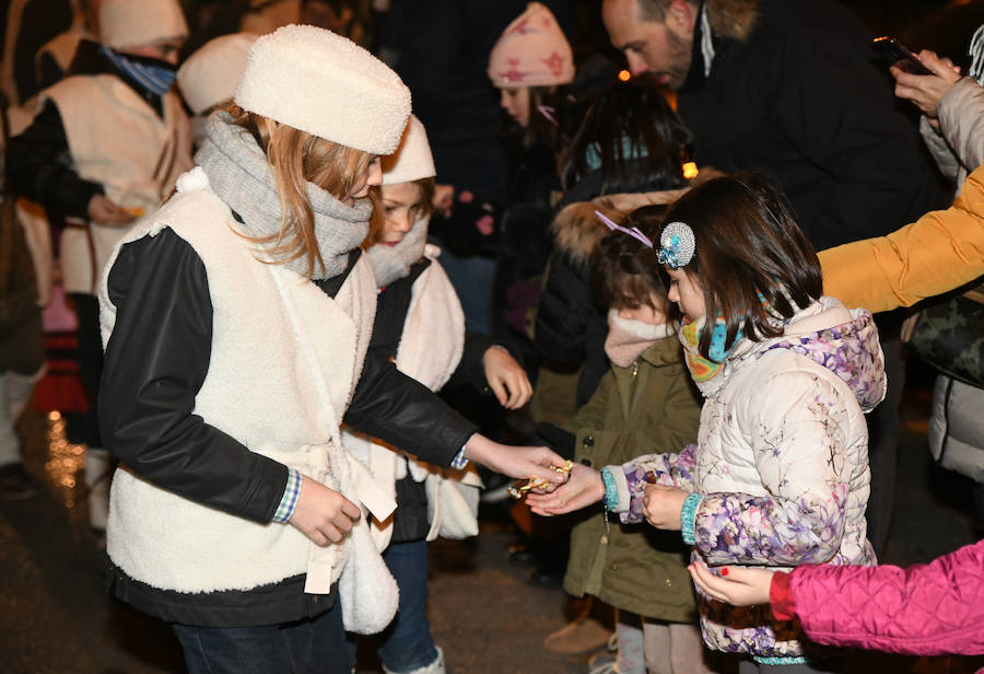 Fotos: Cabalgata sin camellos en el barrio de Pajarillos en Valladolid
