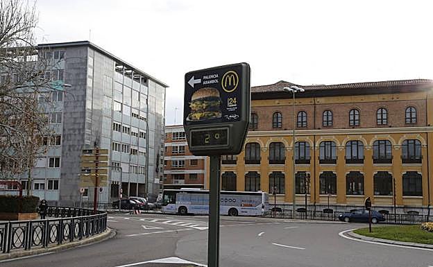 Termómetro en la plaza de León. 