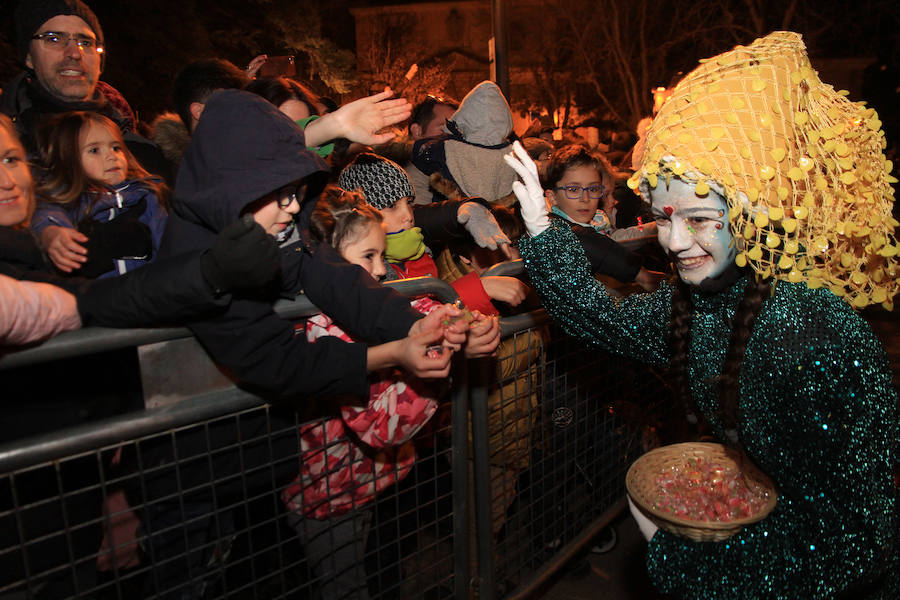 Fotos: Segovia recibe a los Reyes Magos de Oriente