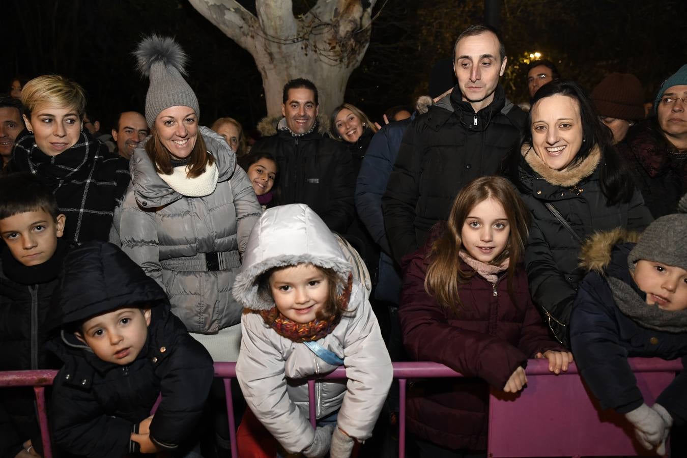 Fotos: Público en la cabalgata de Reyes de Valladolid (2/4)