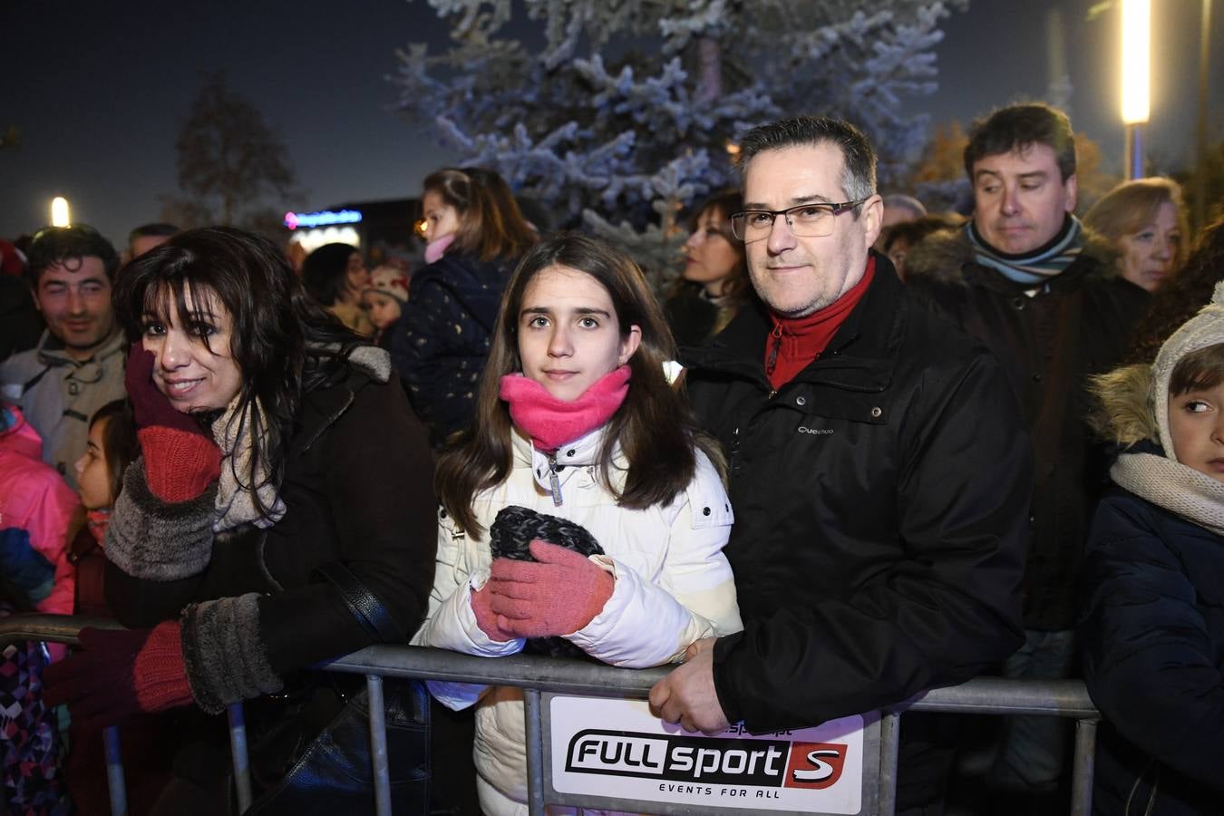 Fotos: Público en la cabalgata de Reyes de Valladolid (2/4)