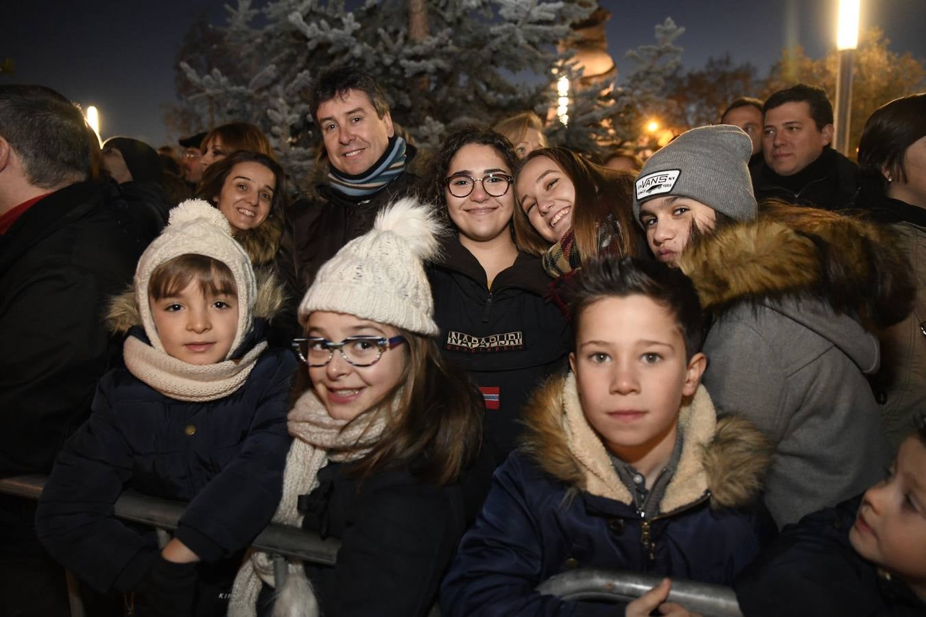 Fotos: Público en la cabalgata de Reyes de Valladolid (2/4)