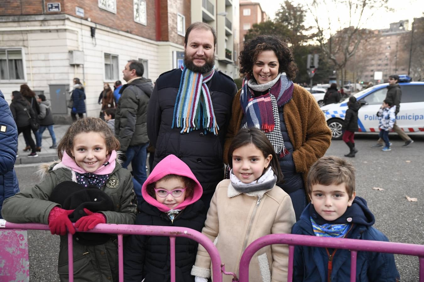 Fotos: Público en la cabalgata de Reyes de Valladolid (3/4)