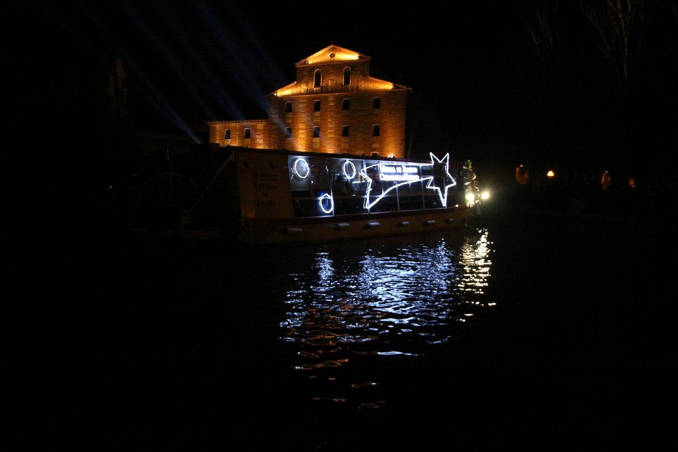 Fotos: Los Reyes Magos visitan Medina de Rioseco, Ciudad Europea de la Navidad