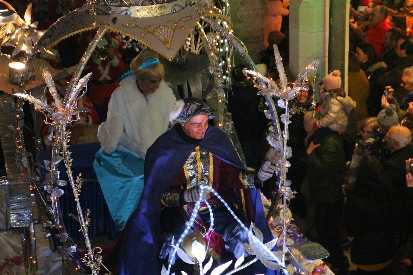 Fotos: Los Reyes Magos visitan Medina de Rioseco, Ciudad Europea de la Navidad