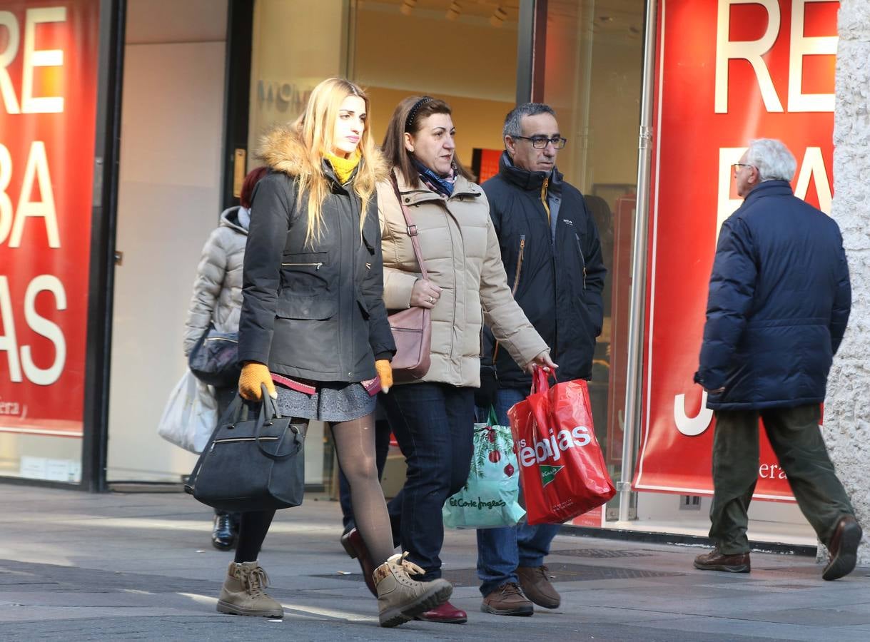 Fotos: Lunes 7 de enero, primer día de rebajas generales en Valladolid