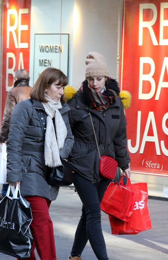 Fotos: Lunes 7 de enero, primer día de rebajas generales en Valladolid