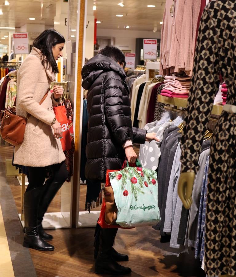 Fotos: Lunes 7 de enero, primer día de rebajas generales en Valladolid
